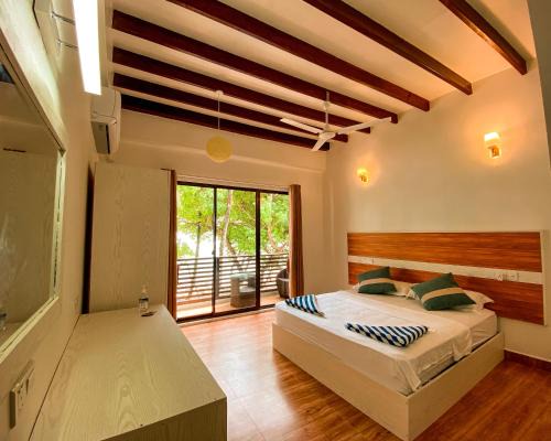 Fulidhoo House | The Pearl Seaview