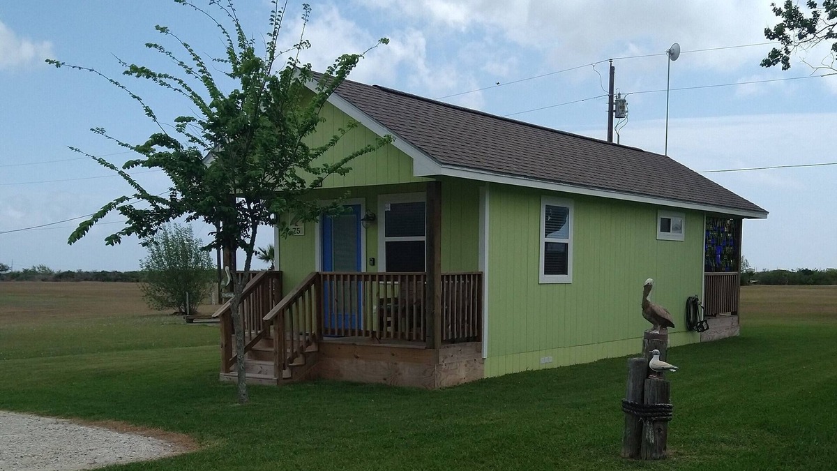Port Lavaca Cottage | The Pelican at Magnolia Beachn