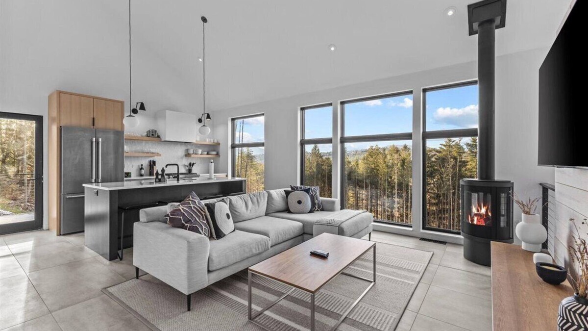 Stowe Hollow House | The Penelope: New, Modern Home w/Breathtaking View
