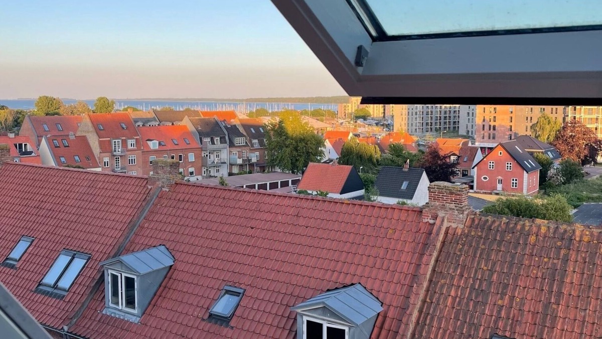 Horsens Condo | The penthouse near the city and beach