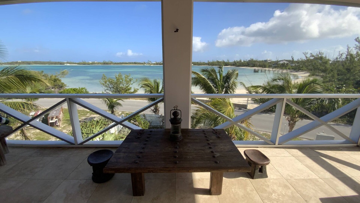 Green Turtle Cay Apartment | The Penthouse with sweeping views of Cocoa bay beach , green turtles & Rays