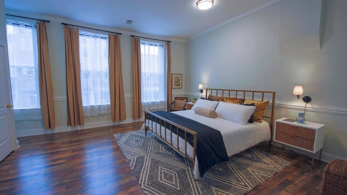 Winchester Apartment | The Perch - NEW/Downtown!