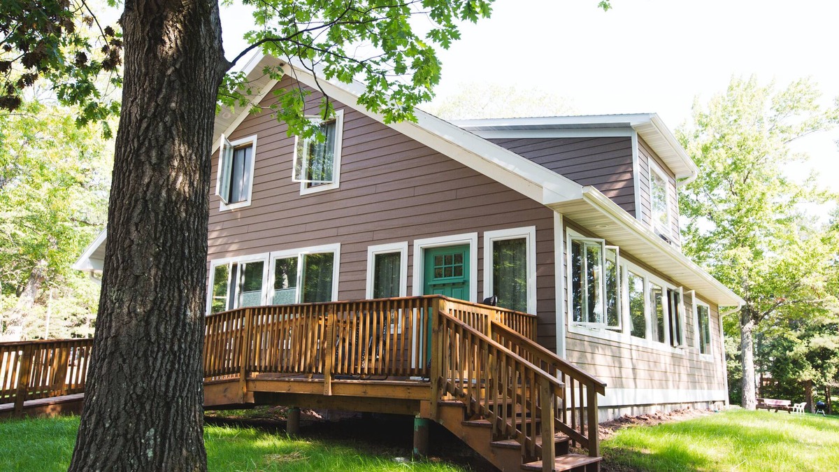 Ashland House | The PERFECT Beachside Getaway
