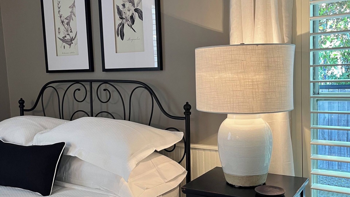 Denton Apartment | The Perfect Blend of Style, Comfort & Convenience.