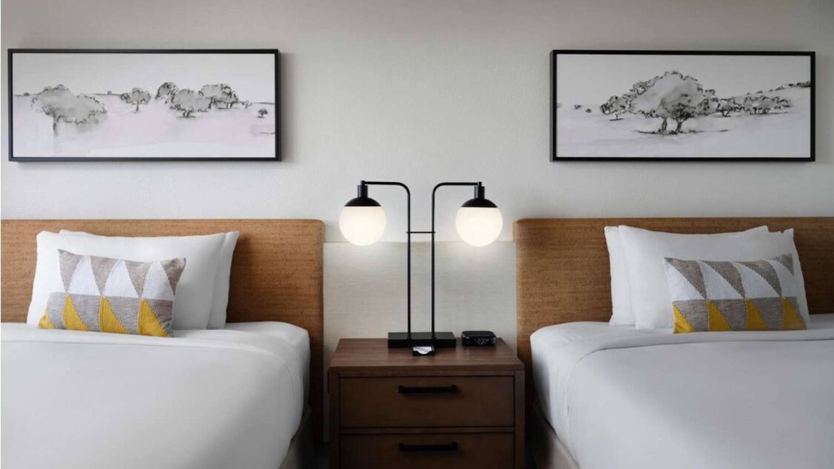 Irvine Business Complex Hotel | The Perfect Fit & Quality Stay! 4 Relaxing Units, w/Pool, Airport Shuttle