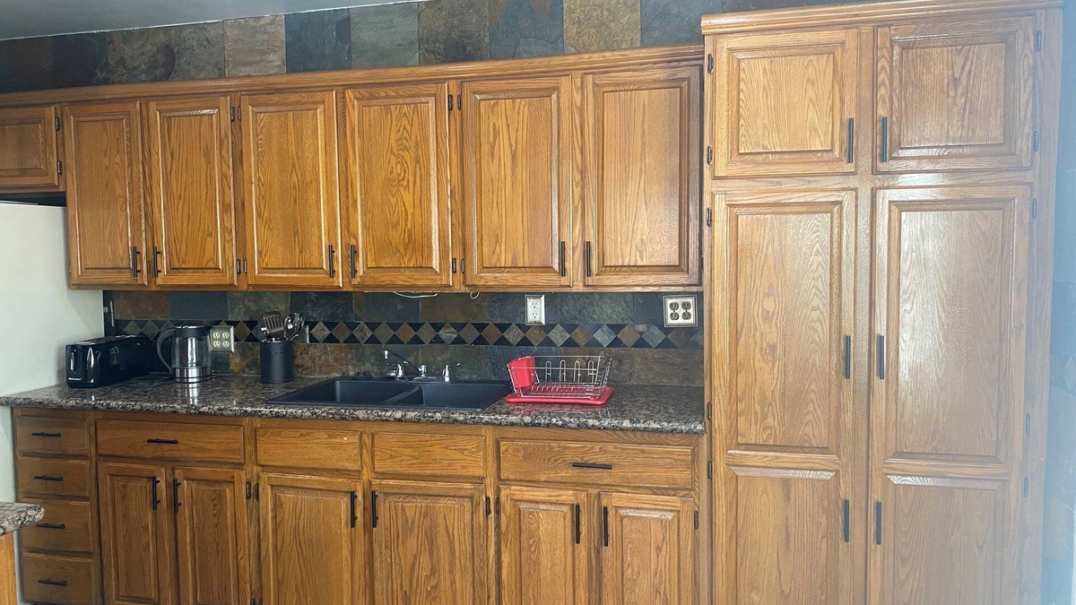 Gardena House | The Perfect Getaway! Beautiful home close to LAX and SoFi Stadium!