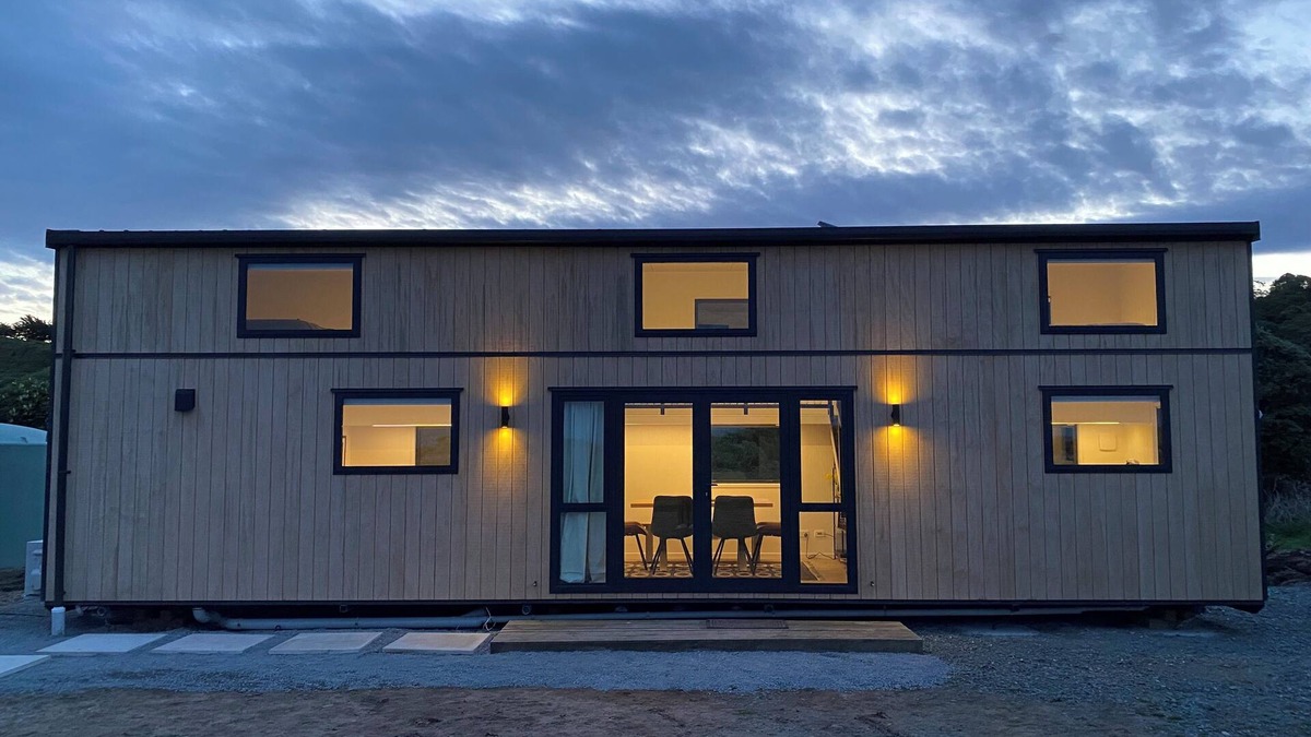 Surat Bay Cabin | The perfect Jacks Bay retreat