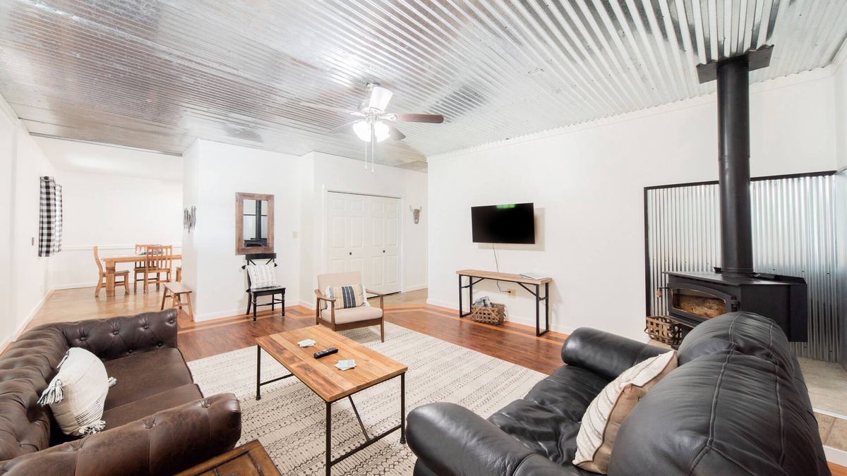 Eufaula House | The perfect Lake Eufaula Cove location. Welcome to the Ranch House!