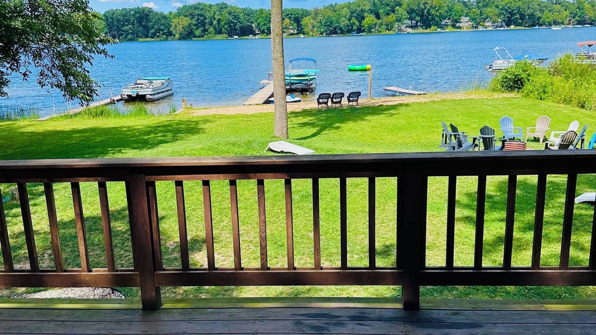 Paw Paw House | The Perfect Lake Getaway!