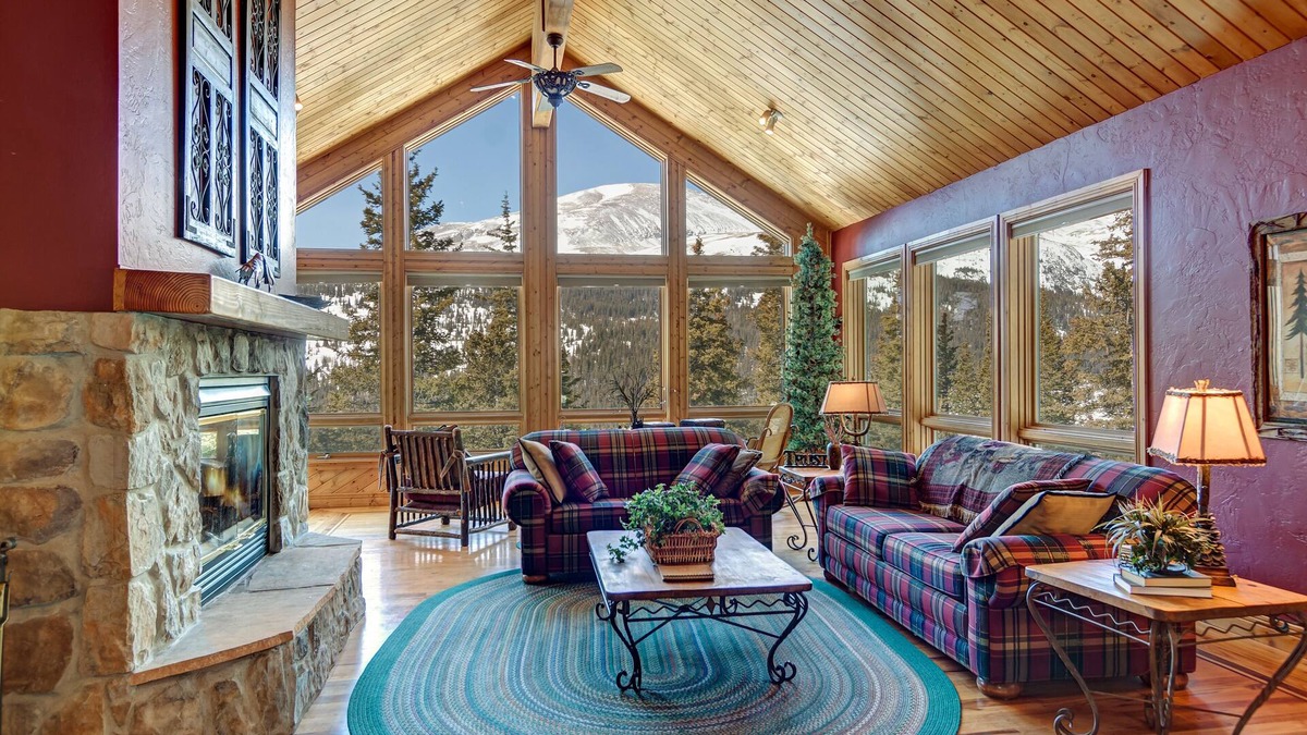 Alma House | The Perfect Mountain Getaway!