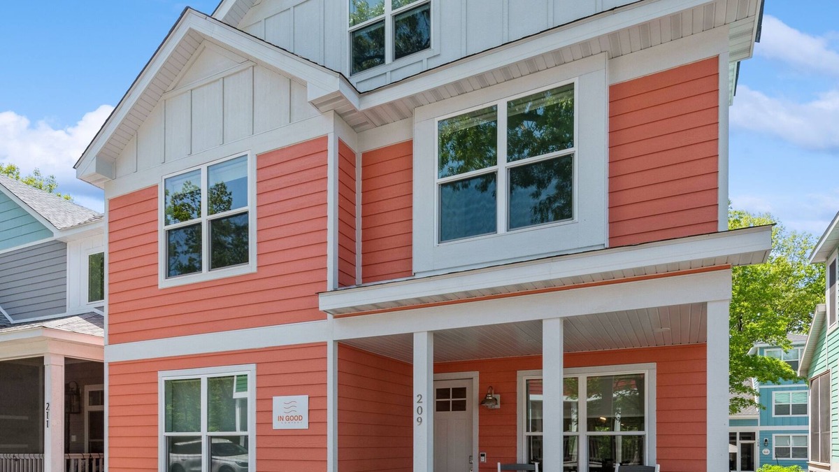 Michigan City House | The perfect place for families to stay!