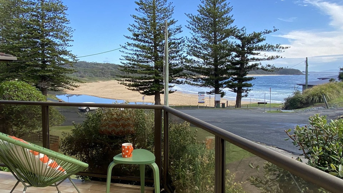 Black Head Apartment | The perfect place where you can have your morning coffee with a side of beach
