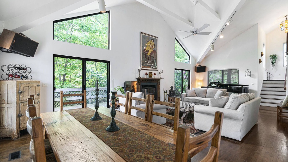 Noyack House | The Perfect Sag Harbor Retreat!