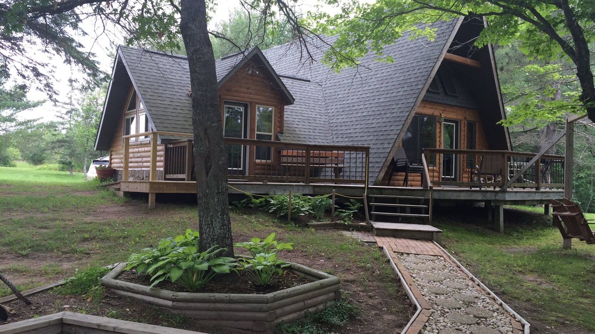 Fairview Cabin | THE PERFECT SPOT TO UNWIND, RELAX AND ENJOY NATURE!