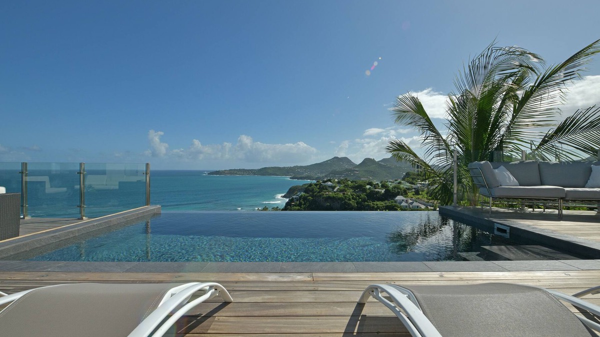 Corossol House | The Perfect View of Anse de Cayes/St Jean Beach