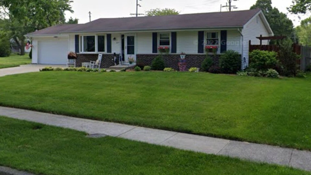 Crown Point House | The Pettibone Palace centrally located in Crown Point - minutes from the square