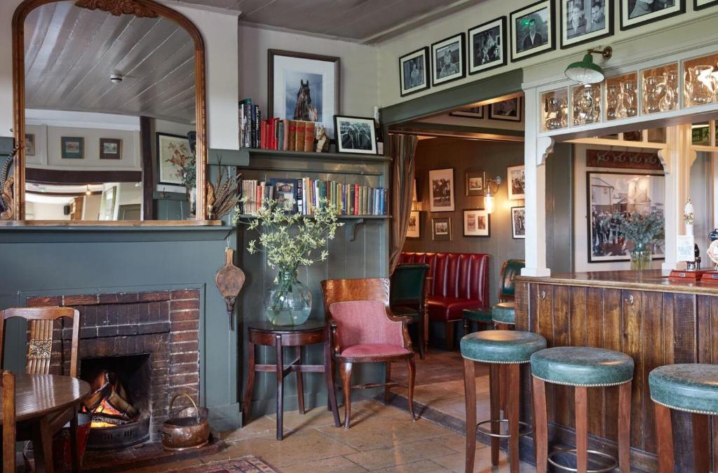 Shefford Woodlands Hotel | The Pheasant Inn