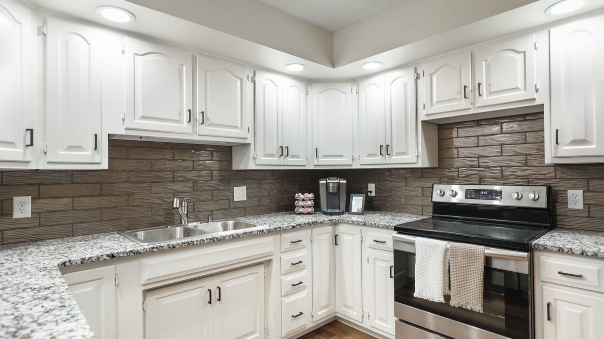 Birch Run Township House | The Pine Tree Haus - Frankenmuth