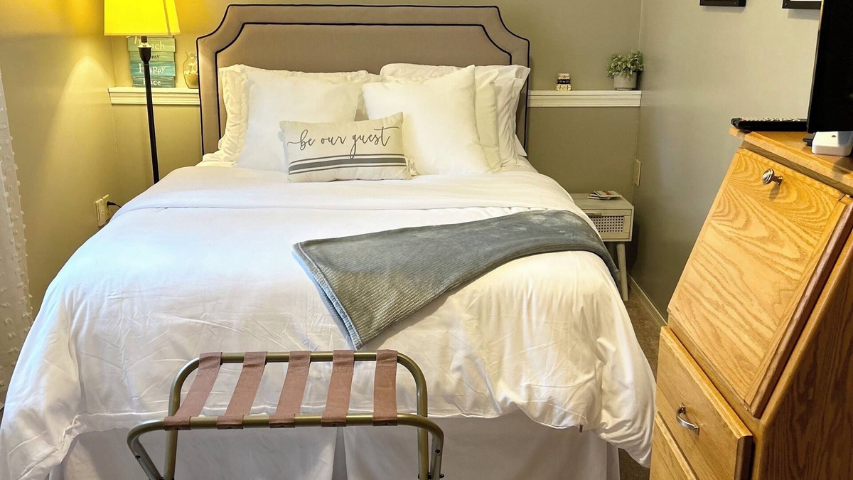 Pine Grove Mills Apartment | The Piney Ridge Escape-Apartment Near PSU