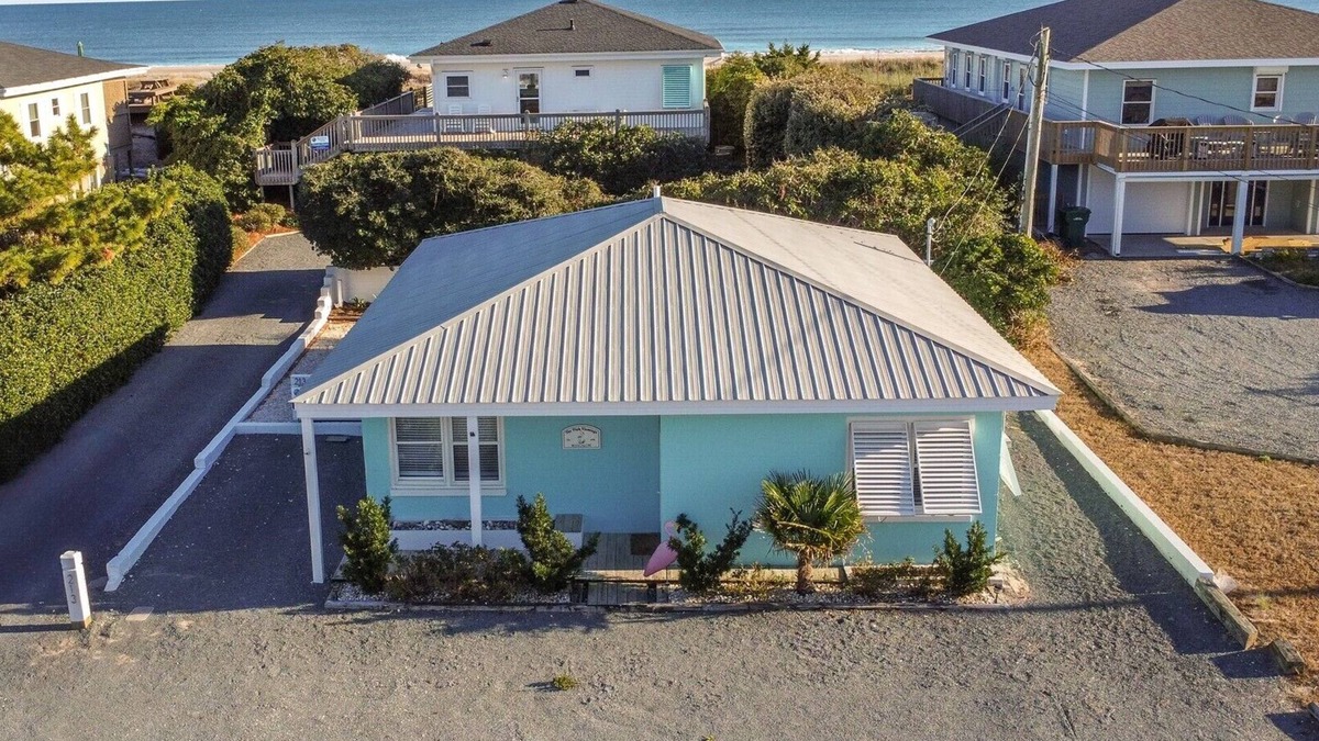 Topsail Beach House | "The Pink Flamingo" Charming Coastal Cottage Steps from the Beach