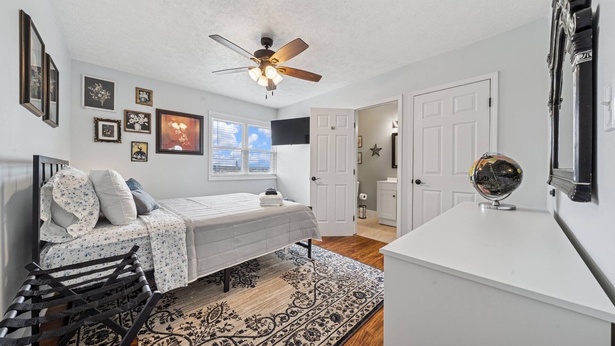 South Side Slopes House | The Pittsburgh Balcony House