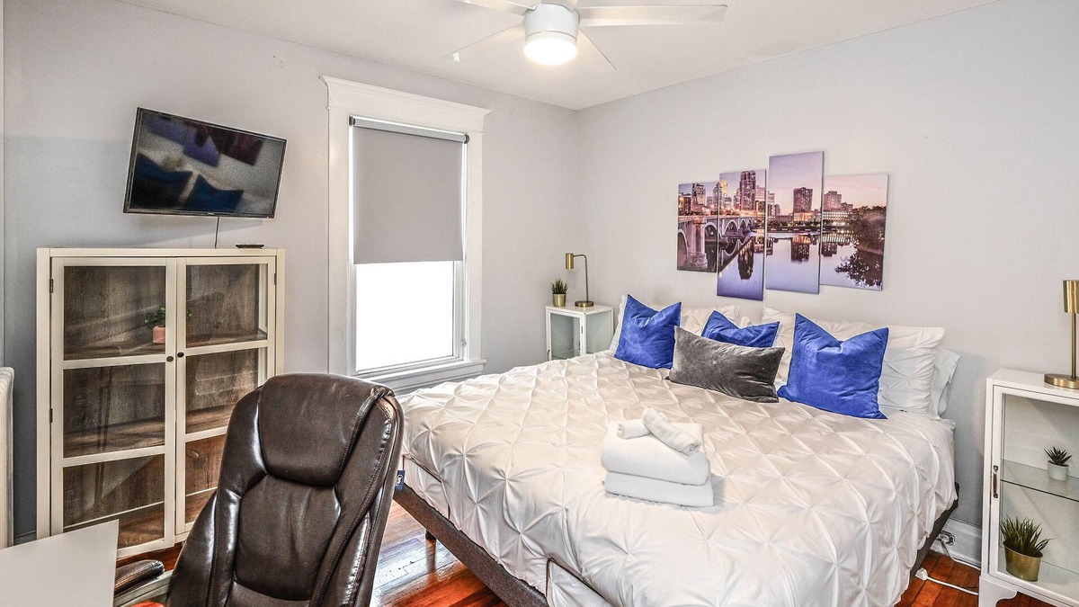 Whittier House | The Pleasant Mansion (Uptown/Downtown) by Lux Life