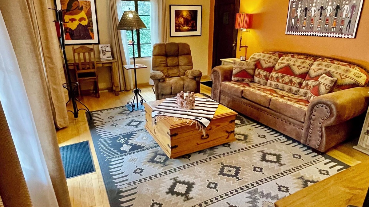 Prescott House | The Pleasant Street Casitas: Superior King Bed
