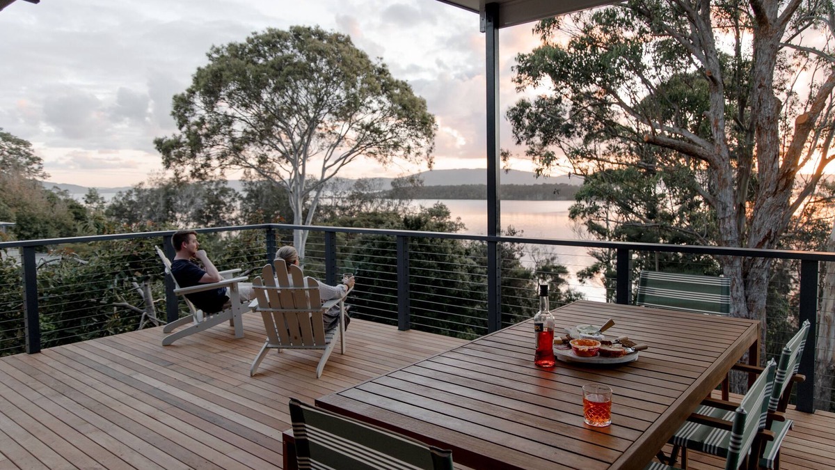 Green Point House | The Point Lake House w/direct access to Wallis Lake.
