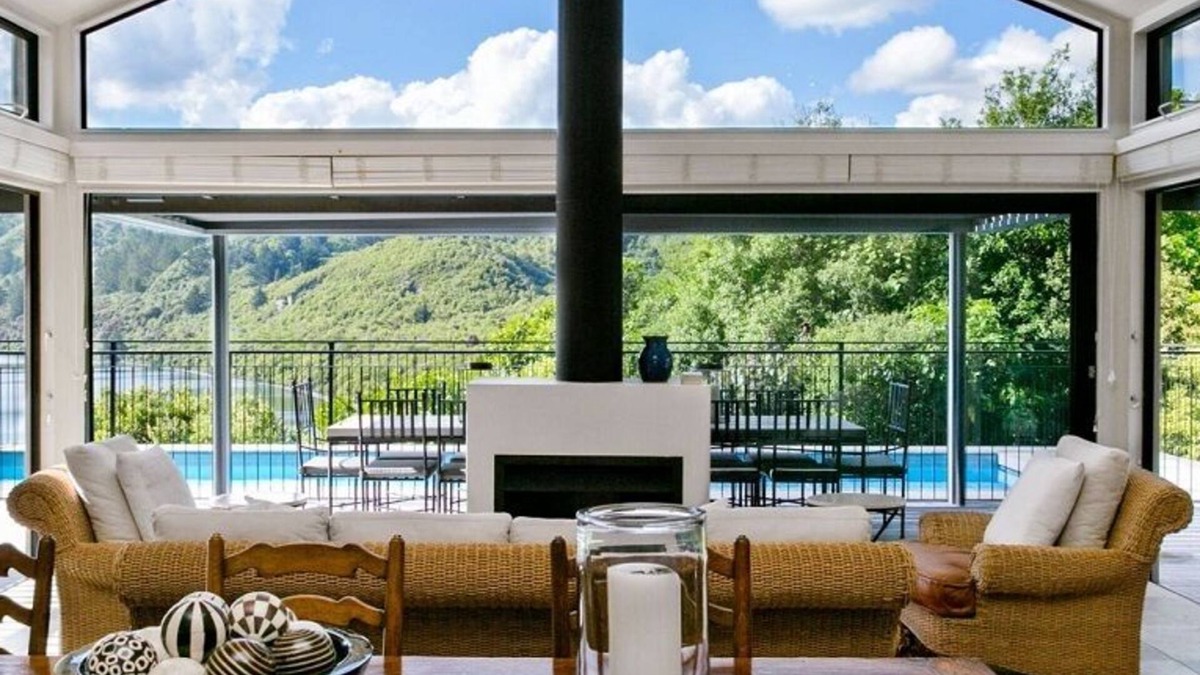 Acacia Bay Cabin | The Point Villas