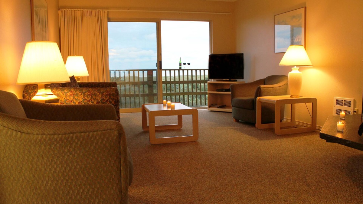 Ocean Shores Resort | The Polynesian Resort