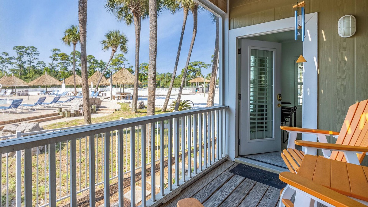 Ono Island Condo | The Pool House at Purple Parrot makes an ideal getaway in Perdido Key!