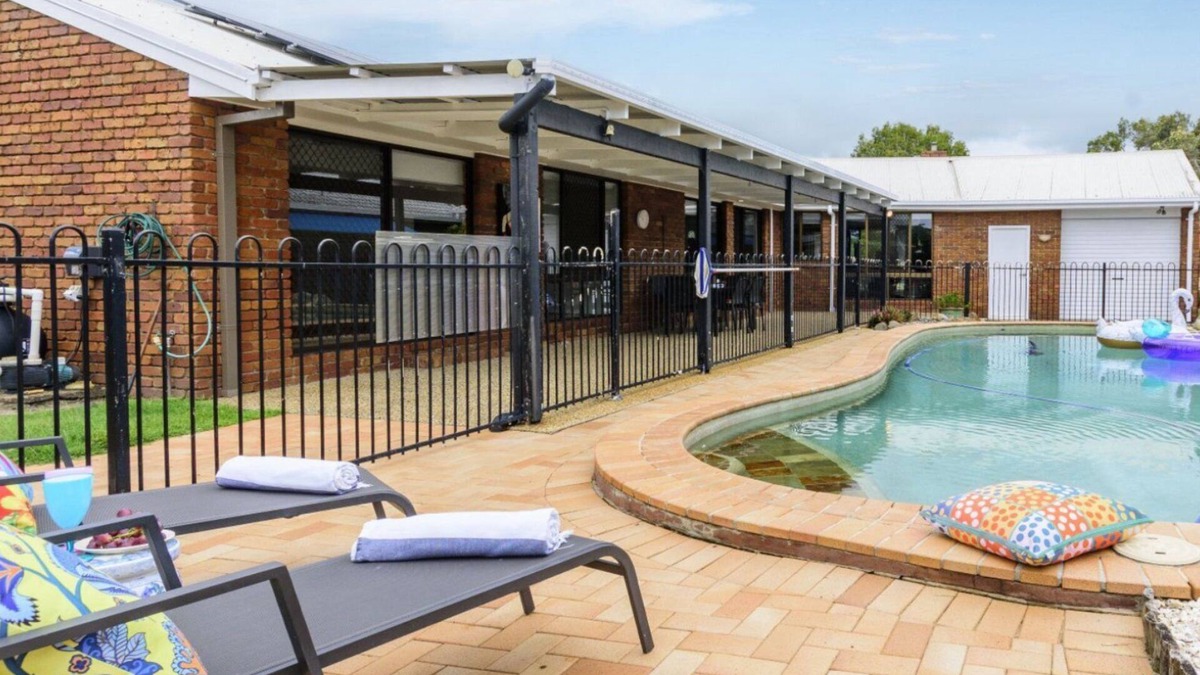 Banksia Beach House | The Poolside Escape, TOP NOTCH