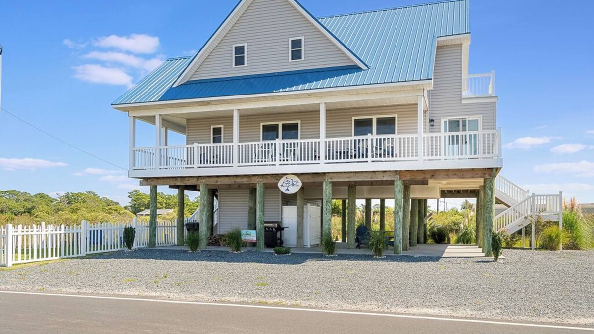 Chincoteague House | The Porpoise of Life - Spectacular Brand New Waterfront!