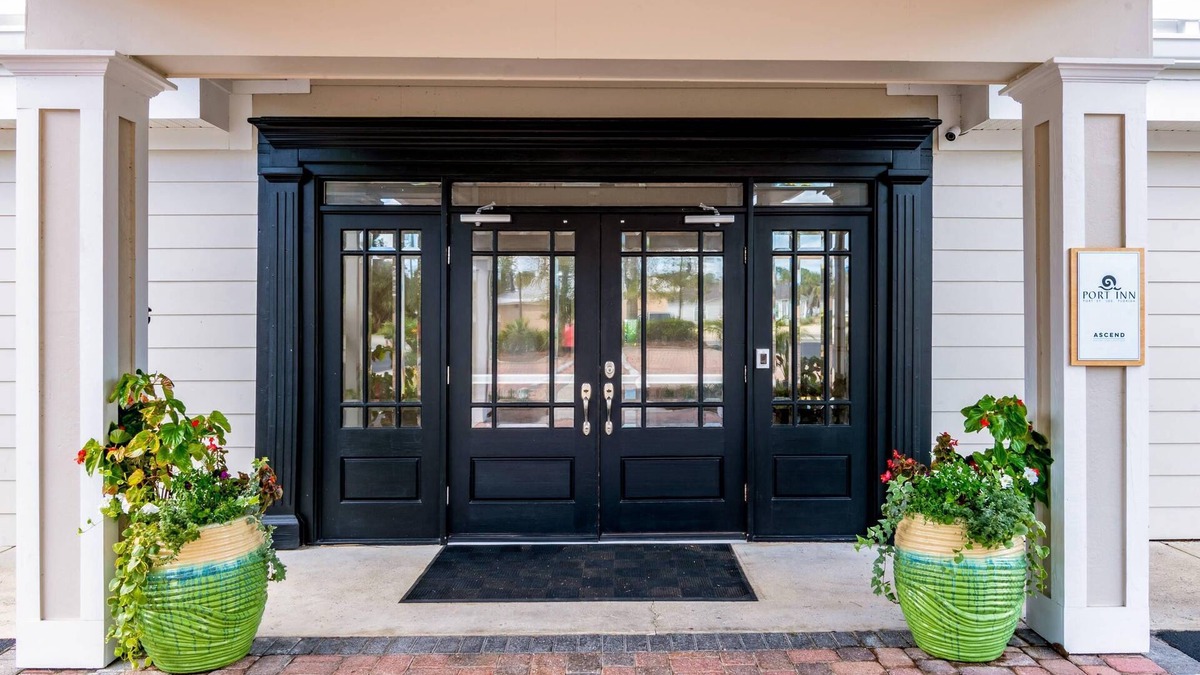Port St. Joe Hotel | The Port Inn and Cottages, an Ascend Collection Hotel