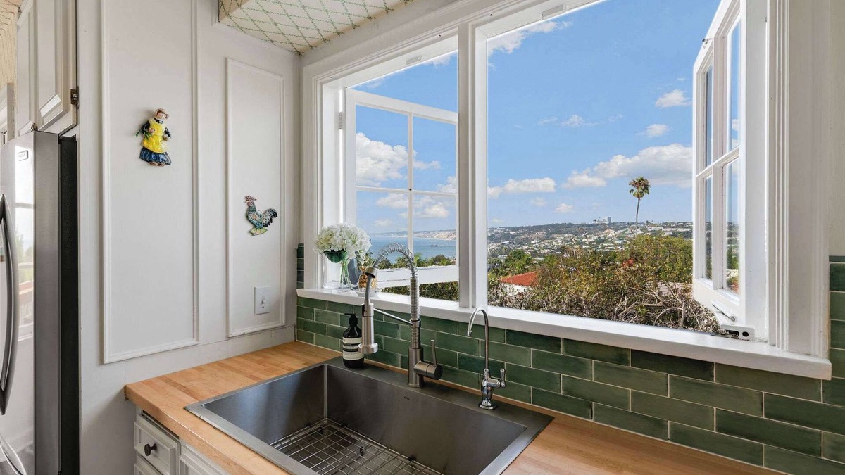 Country Club House | The Porter House - Sweeping Ocean Views - La Jolla
