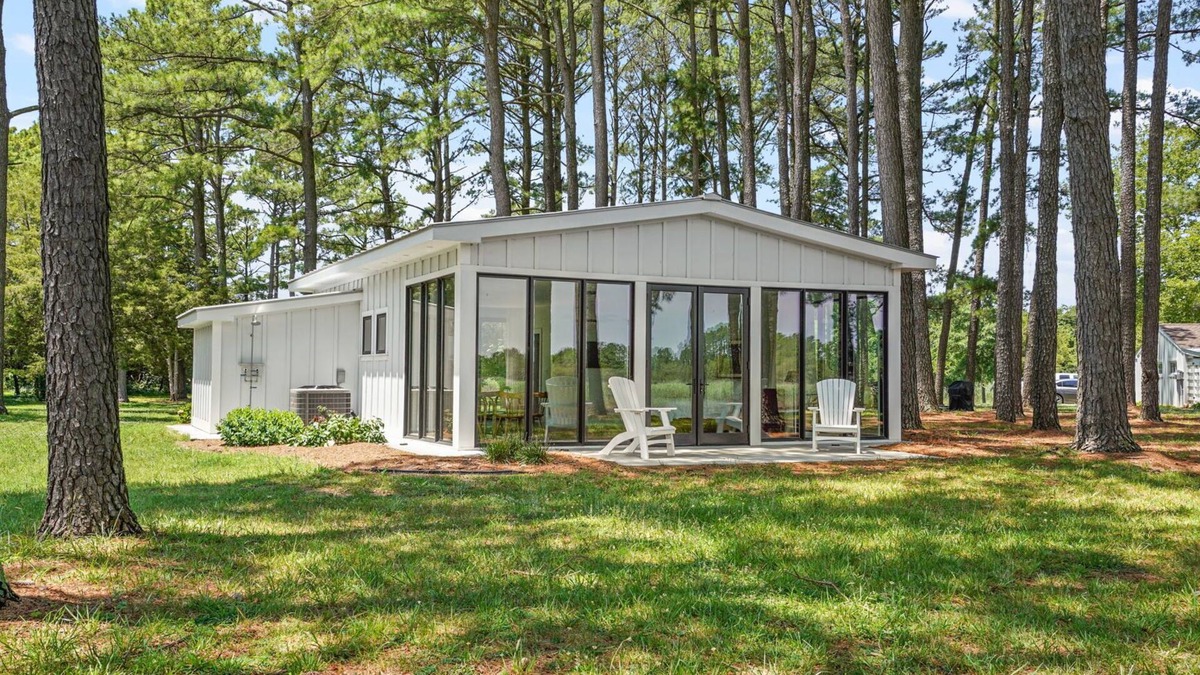Temperanceville House | The Porter's Barn - fancy little waterfront home with deep-water boat dock and firepit