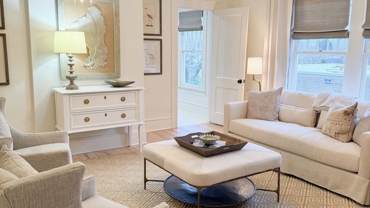 Griffin Apartment | The Portico - 2 BR 1 BA Apt