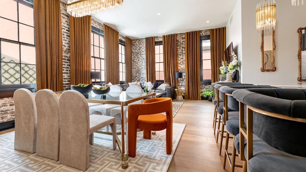 Central Business District Hotel | The Praline - The Little Lagniappe on St. Charles