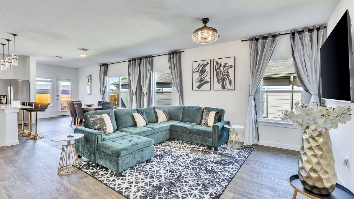 Hutto House | The Prestige Home at Concho
