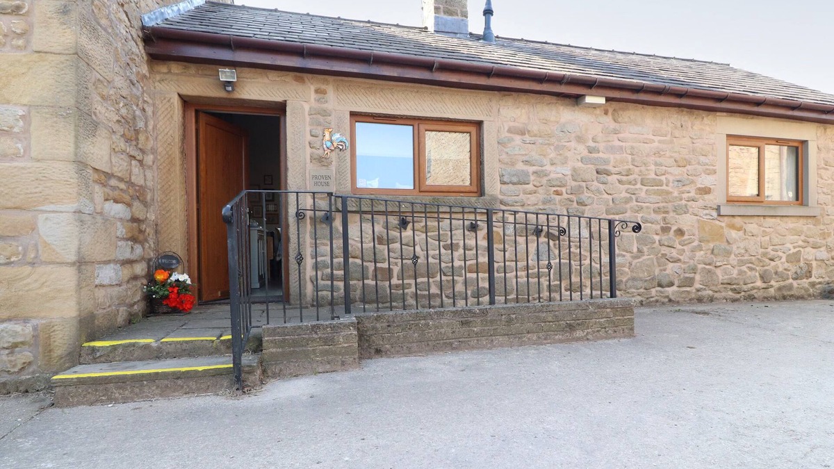 Higher Walton House | THE PROVEN HOUSE, romantic, country holiday cottage in Longridge