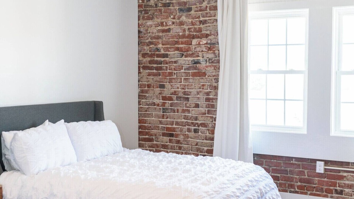 Victoria Hotel | The Pullman Room @ Main Street Lofts