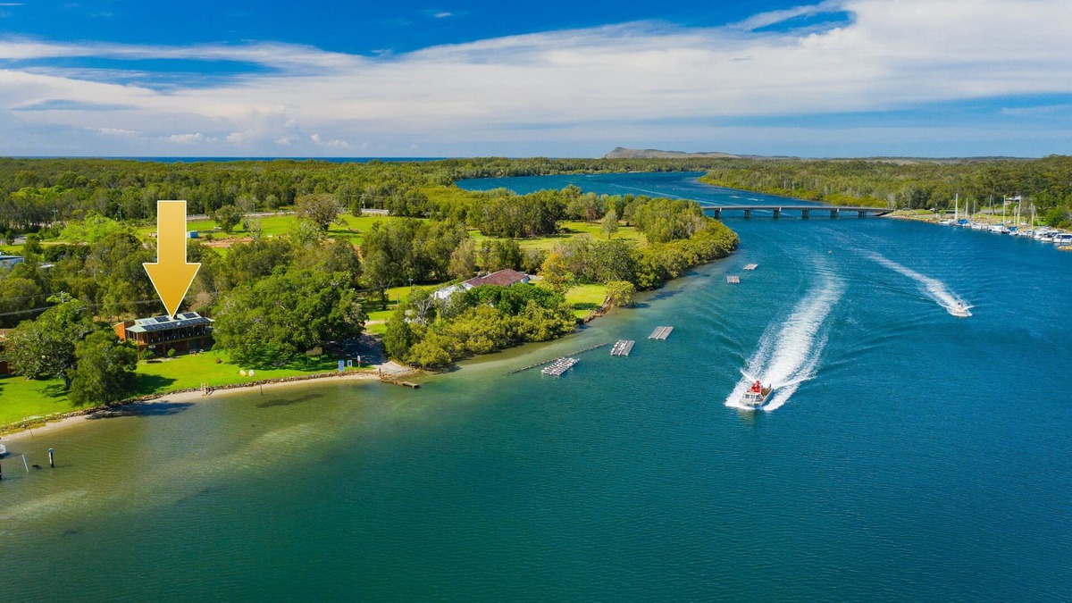 Dunbogan House | The Punt House - riverfront ramp access