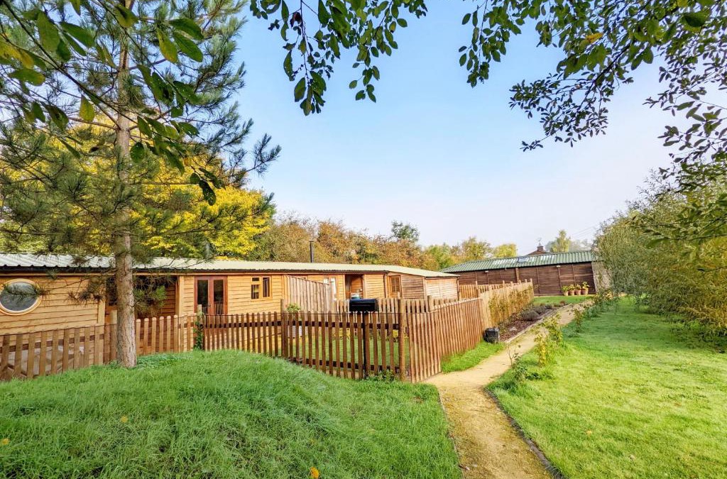 Billingshurst House | The Quail Cabin