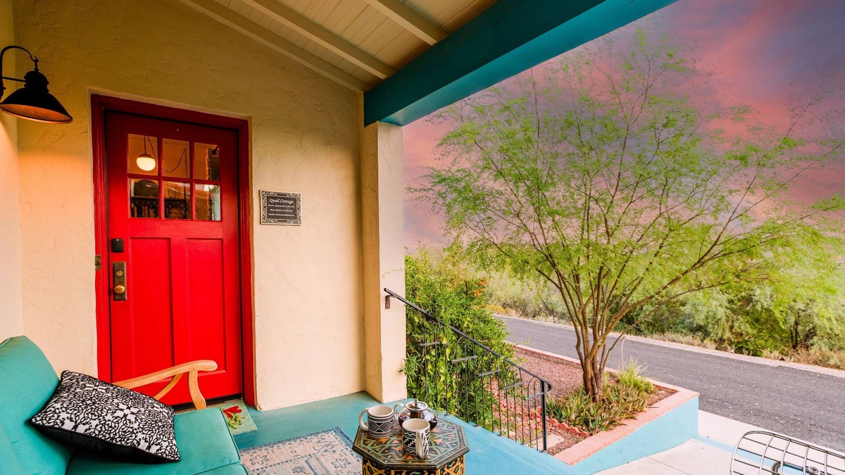 Flagstaff Cottage | The Quail Cottage+Sunny Historic Cottage+Wineries+Outdoor Living