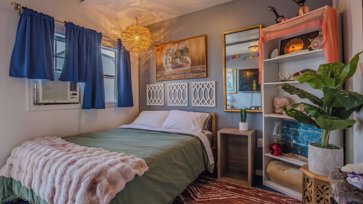 Kingman Cabin | The Quail's Nest: Experience Arizona Agritourism
