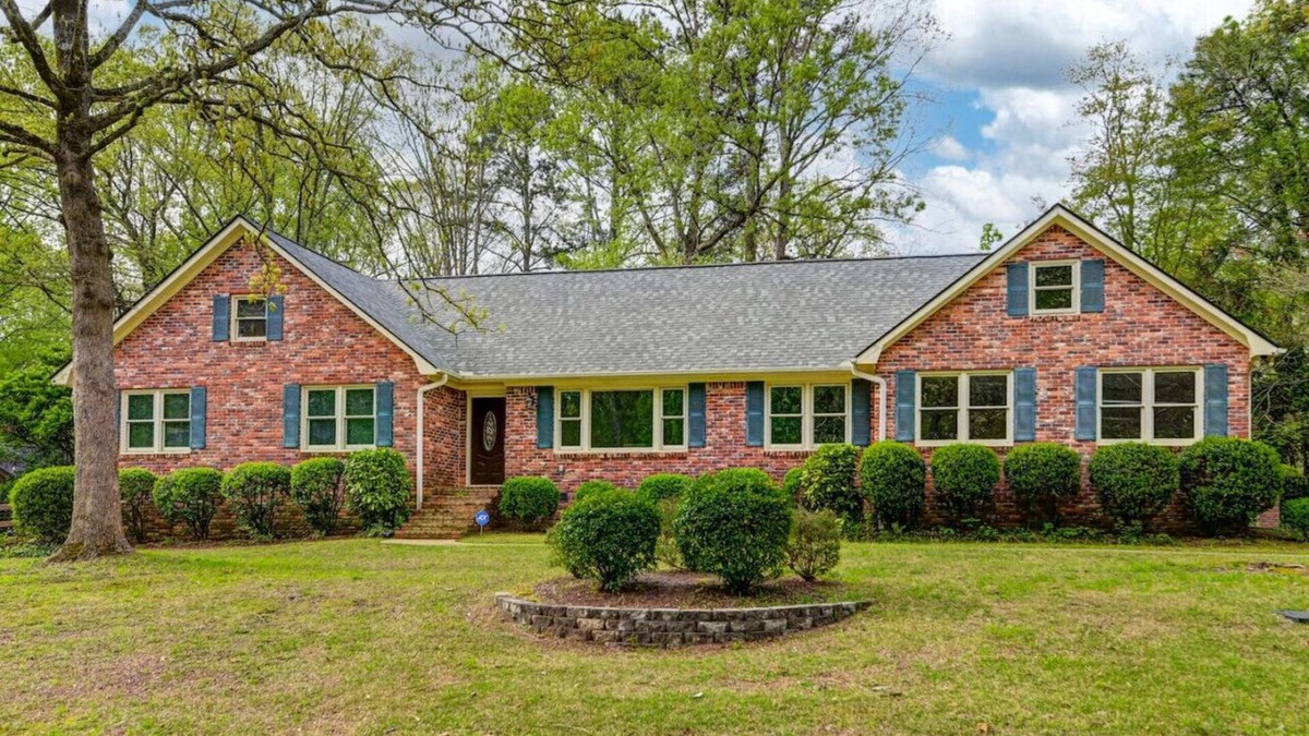 Harbison House | The Quail's Nest of Harbison | Sleeps 8