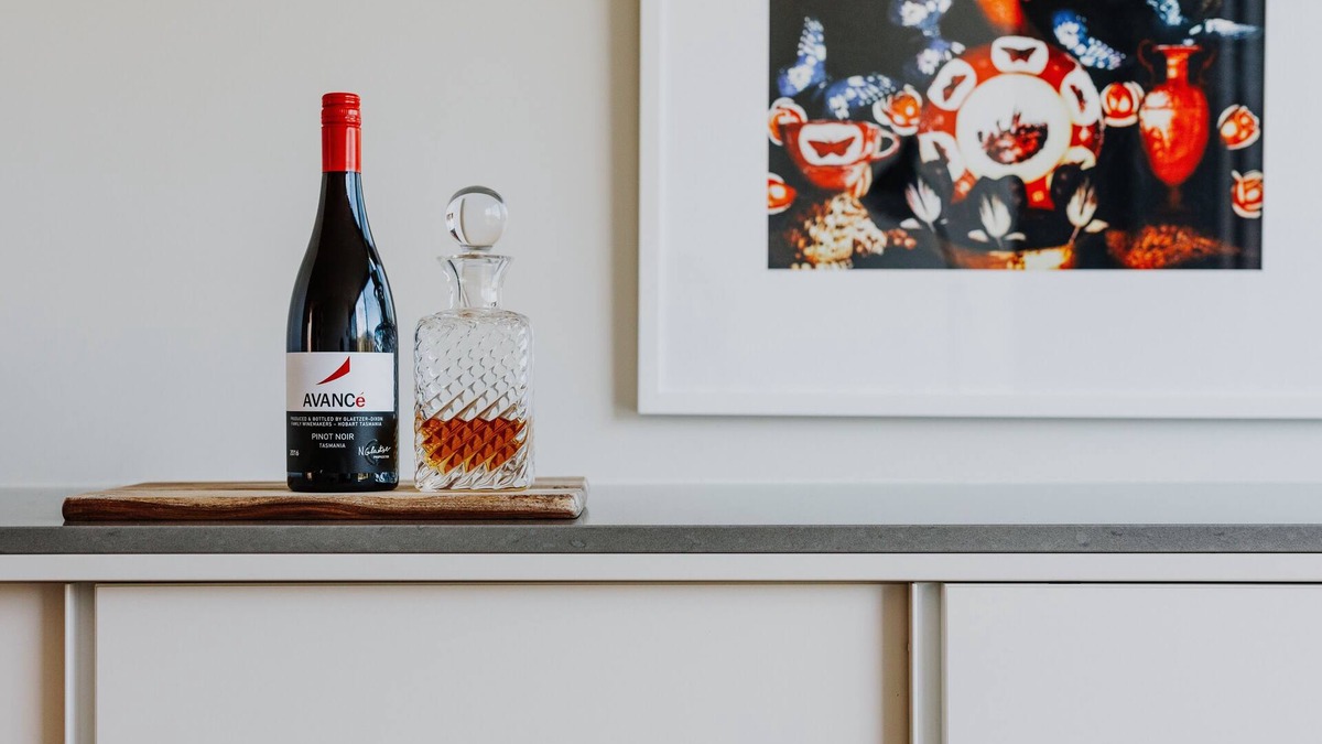 Hobart Central Business District Apartment | The Quarry House Luxury Retreat (Alcorso suite)