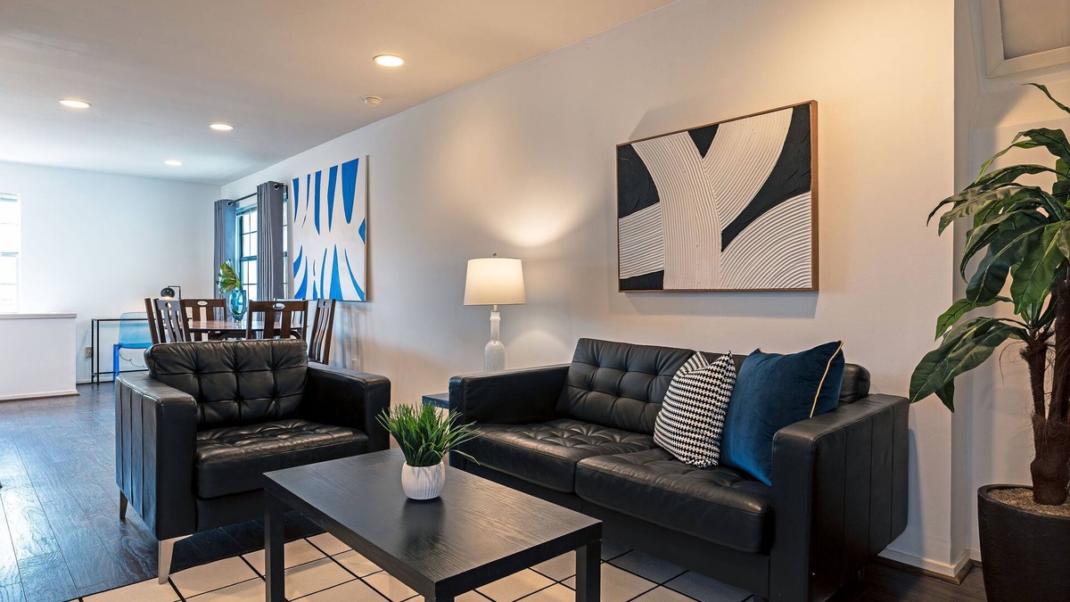 Greenway Plaza-Upper Kirby Apartment | The Queen Endgame A! Galleria, Medical Center ⭐️⭐️⭐️⭐️⭐️