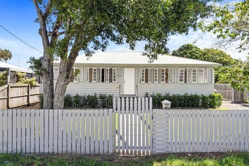 Urangan House | The Queen on King