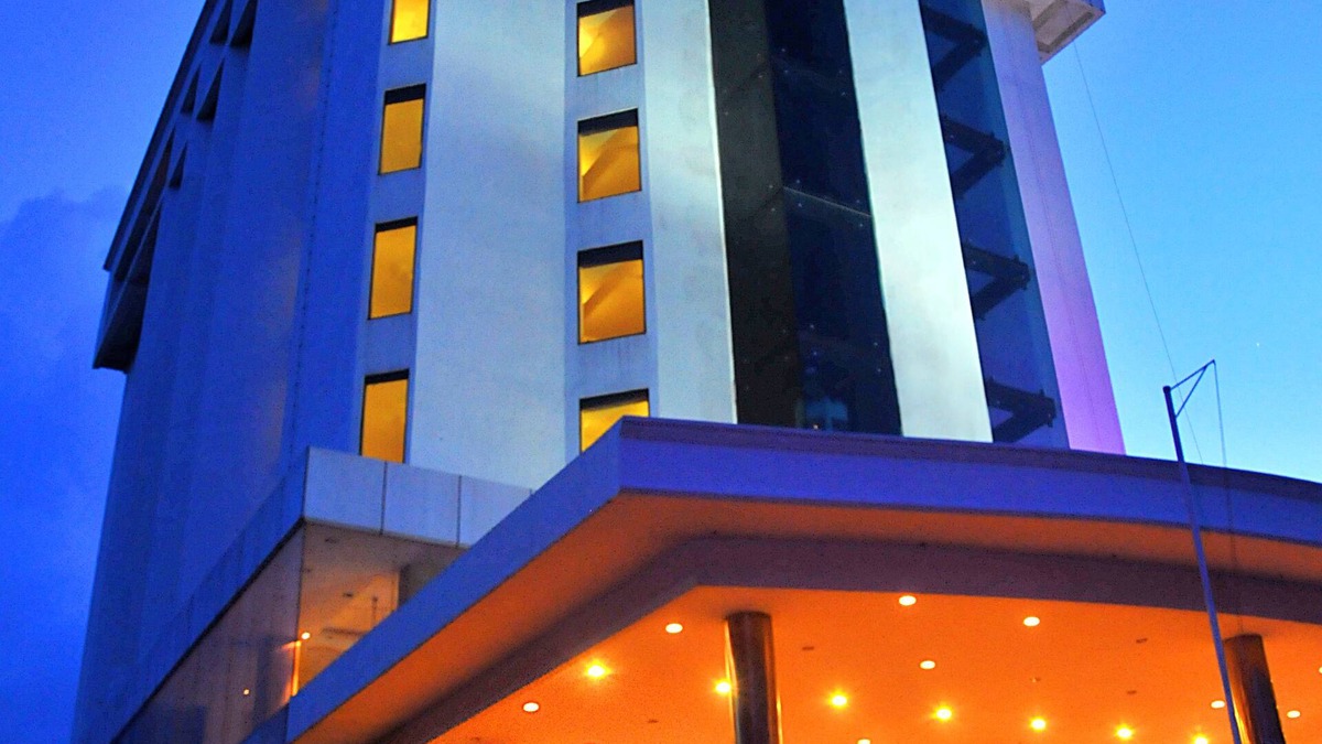 Kollam Hotel | The Quilon Beach Hotel and Convention Center
